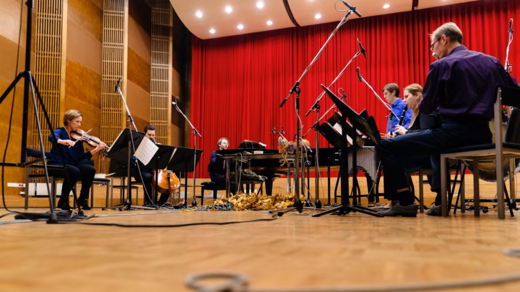 U:-15 &ndash; pilguheit olevikust ehk
Intensiivne vestlusring &uuml;hes vaatuses