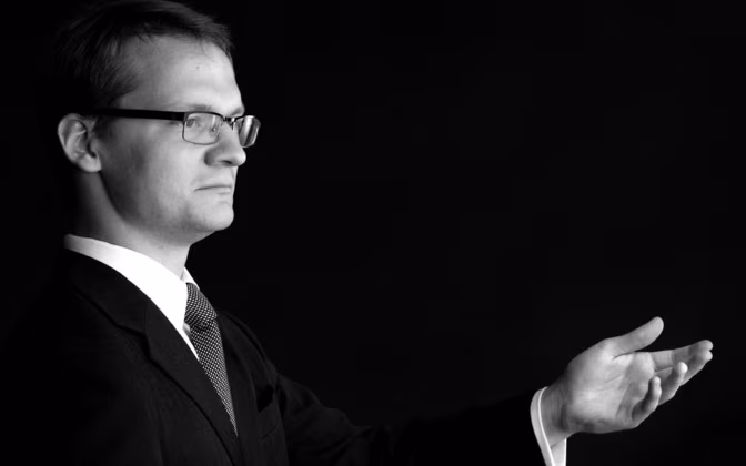 Pärnu Linnaorkestri uus peadirigent on Kaspar Mänd