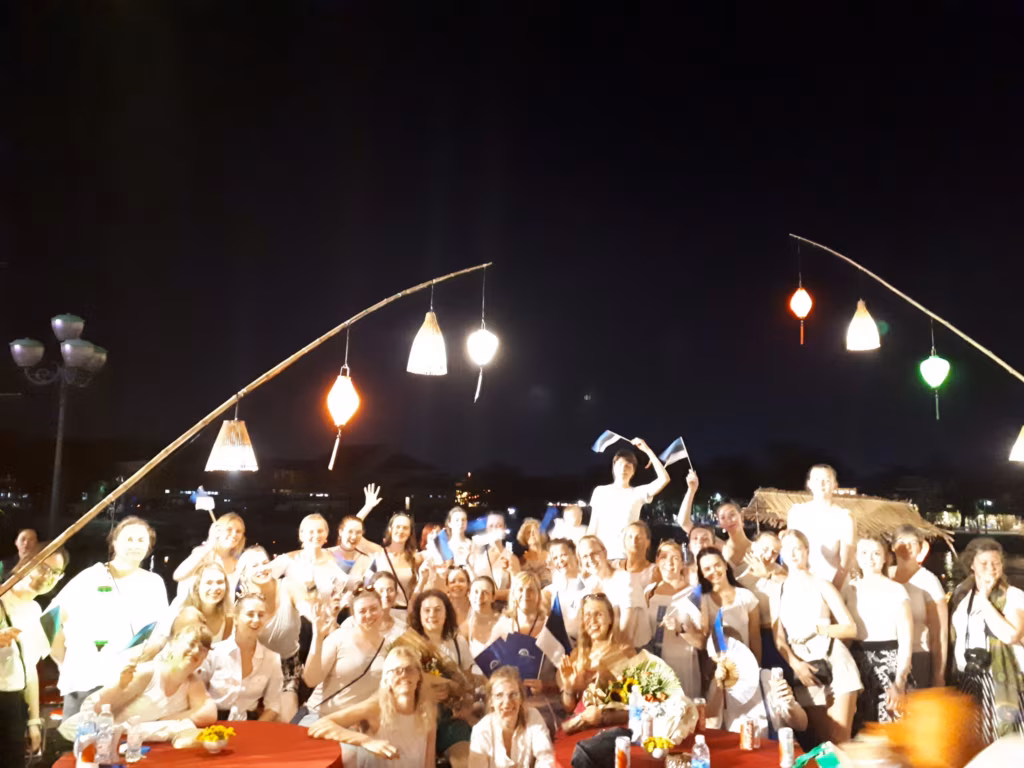 TÜ naiskoor võidukas Vietnamis