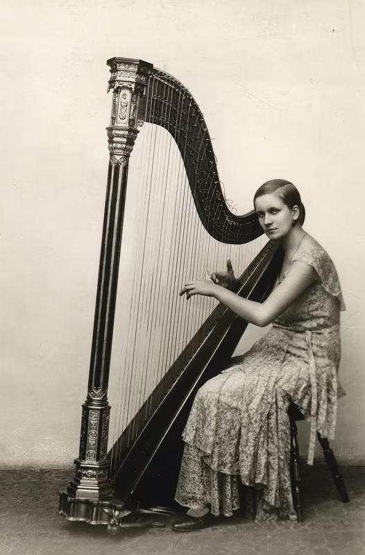 M&auml;lestuskilde Rudolf Tobiasest. Silvia Tobias oma isa p&auml;randi j&auml;&auml;dvustajana