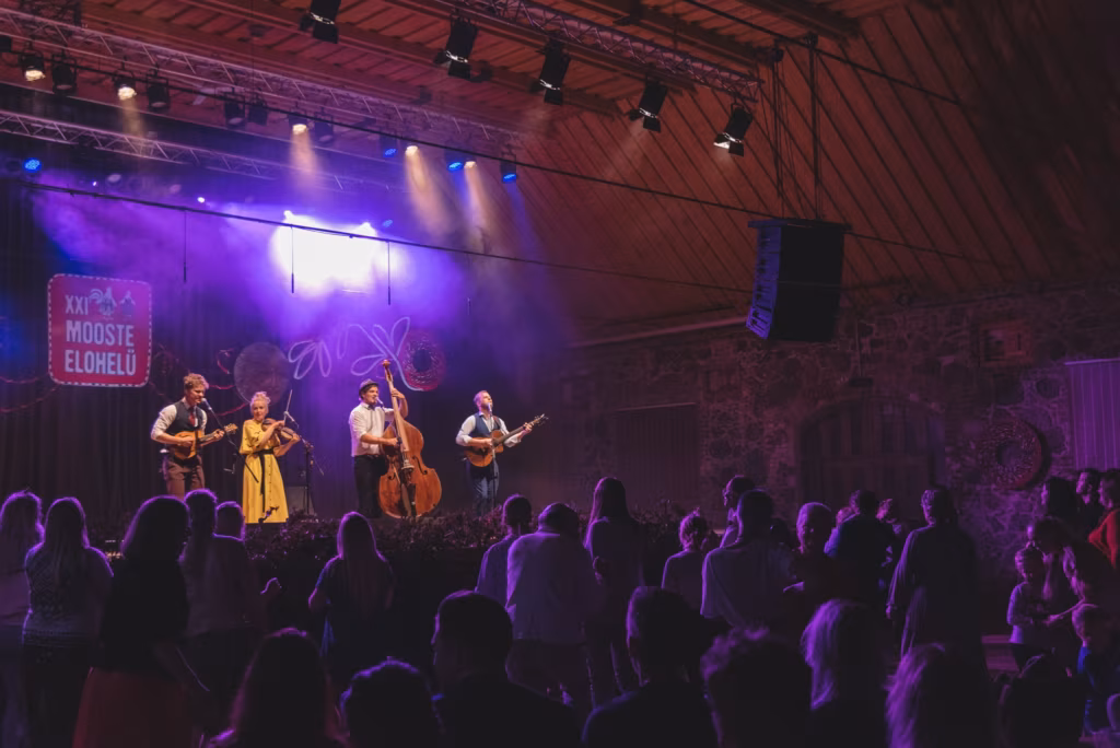 &ldquo;Mooste elohel&uuml;&rdquo; &ndash; k&otilde;ik koos ja &uuml;ksteise v&otilde;idu