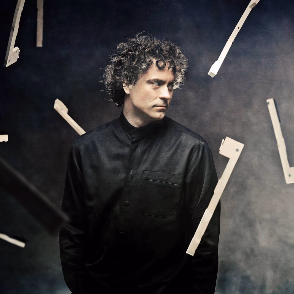 Paul Lewis &ndash; alguses oli muusika