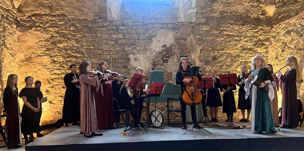 Loomingulisus, entusiasm ja distsipliin – Kiili vanamuusikaansambel 20