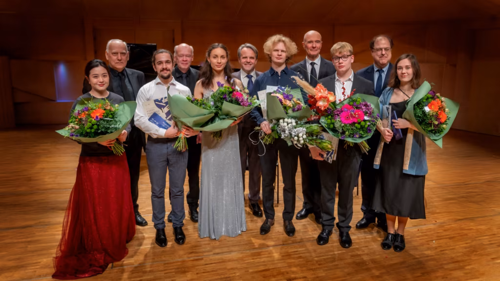 Teelahkmel X Eesti pianistide konkurss