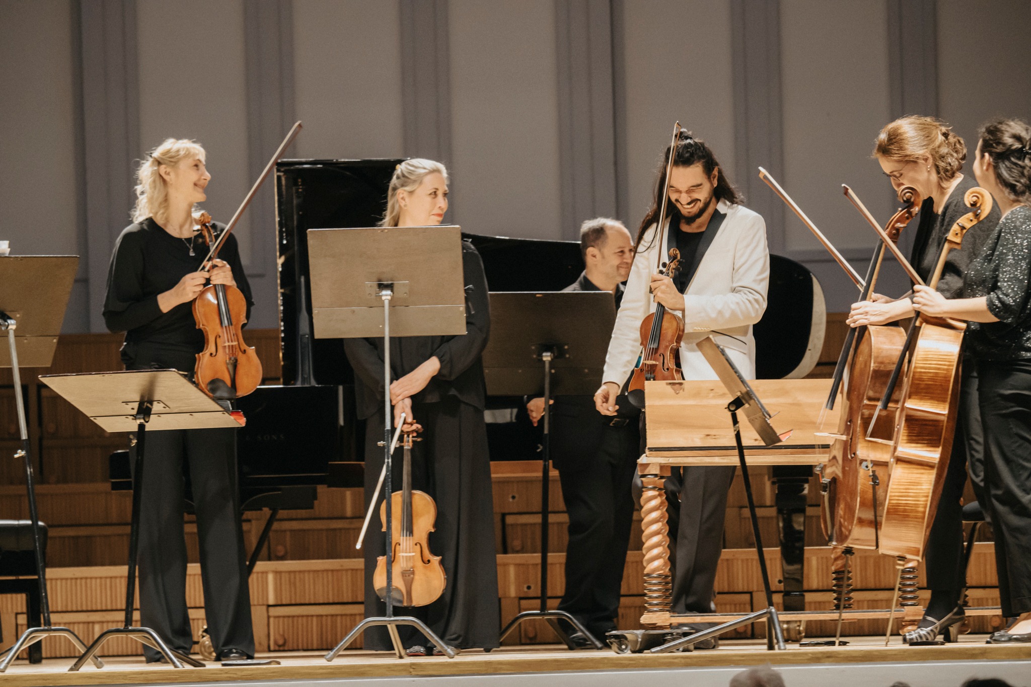 Nemanja Radulovič ja ansambel Double Sens. FOTO EESTI KONTSERT