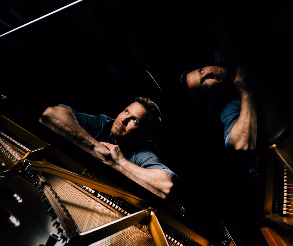 M&ouml;&ouml;da muusikalist rada