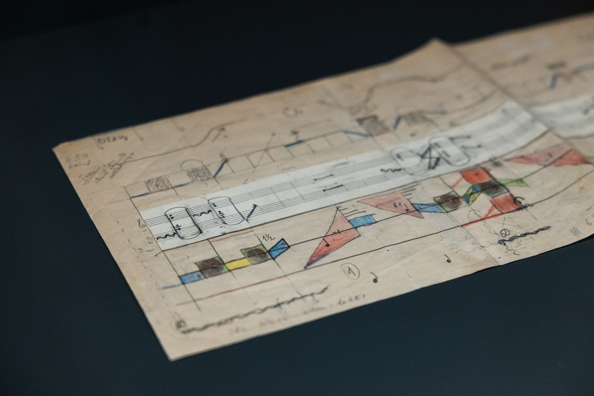 Arvo Pärdi käsikiri näitusel Dresdenis. FOTO Staatliche Kunstsammlungen Dresden / David Pinzer