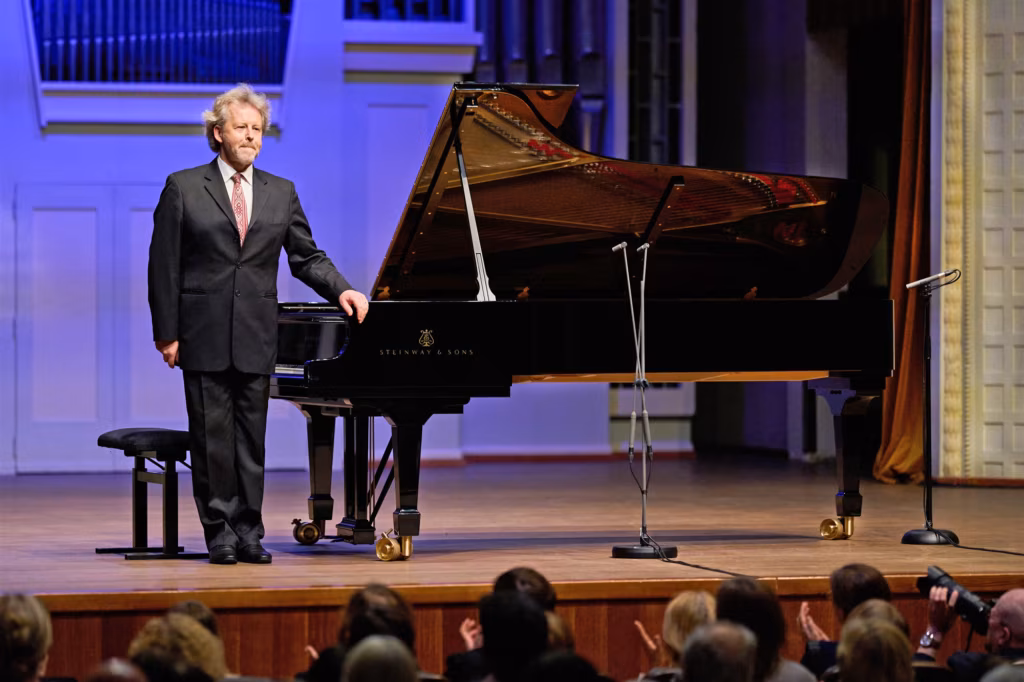 Maailma t&auml;hed tervitavad Čiurlionist